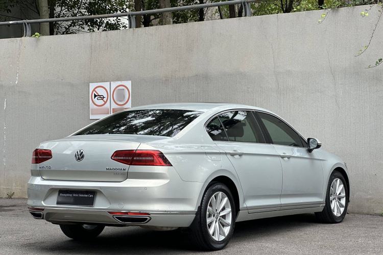 Used Volkswagen Magotan 2019 330TSI DSG Leading Model China VI Standard
