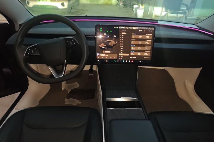 Used Tesla Model 3 2023 Long-Range All-Wheel-Drive Version
