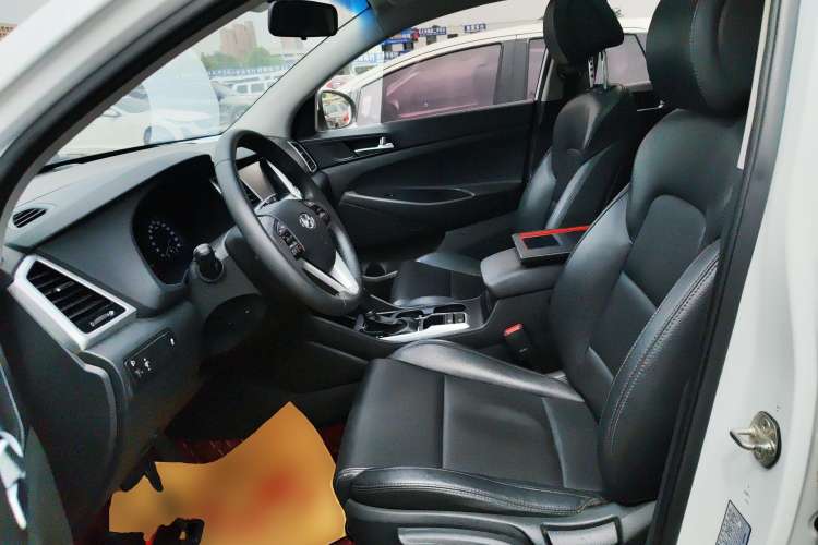 Used Hyundai Tucson 2015 1.6T Dual-Clutch Two-Wheel-Drive Smart Model
