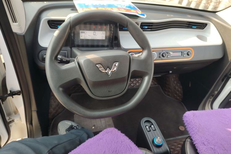 Used Wuling Hongguang MINIEV 2020 Lite Version Lithium Iron Phosphate
