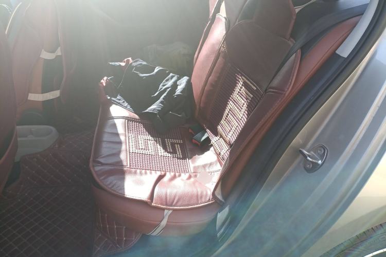 Used Skoda Rapid 2015 1.4L Manual Enjoyment Model
