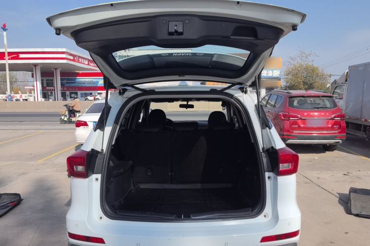 Used Haval M6 2019 1.5T Manual Two-Wheel Drive Elite Version China V Standard
