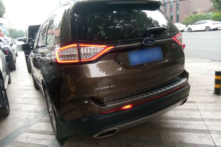 Used Ford Edge 2015 2.0T GTDi Two-Wheel-Drive High-Line Version