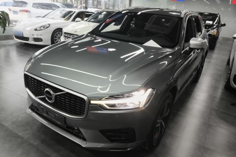 Used Volvo XC60 2018 T5 4x4 Smart & Sporty Edition
