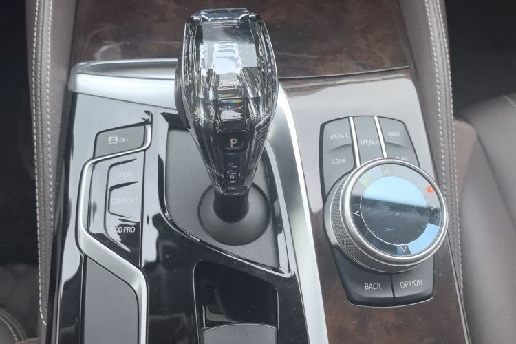 Used BMW 5 Series 2020 525Li Luxury Package
