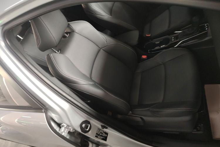 Used Toyota FRONTLANDER 2023 2.0L Smart Electric Hybrid Dual-Engine Luxury Edition
