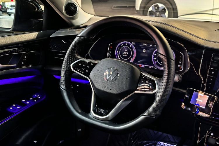 Used Volkswagen Passat 2022 380TSI Flagship Edition
