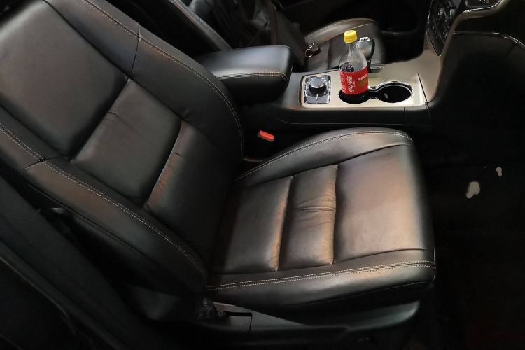 Used  Grand Cherokee 2015 3.0L Comfort Navigation Edition
