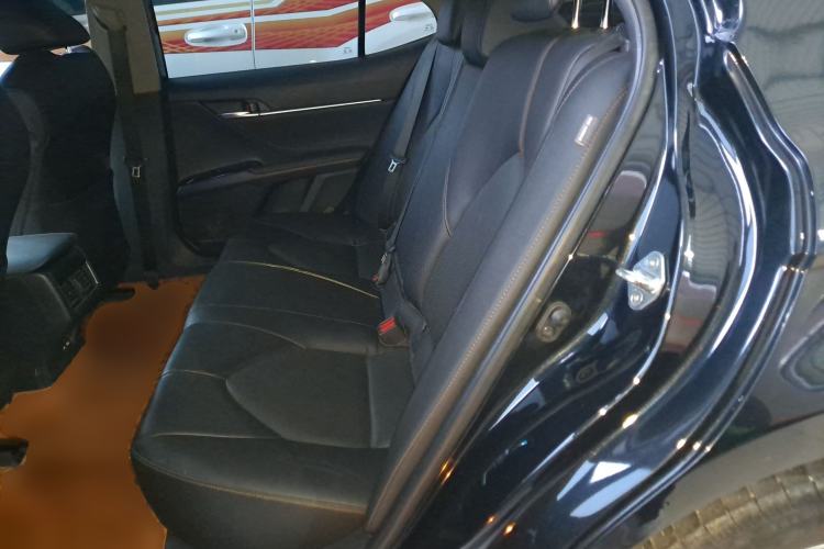 Used Toyota Camry 2021 2.5G Luxury Edition
