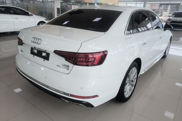 Used Audi A4L 2019 40 TFSI Ambition China VI
