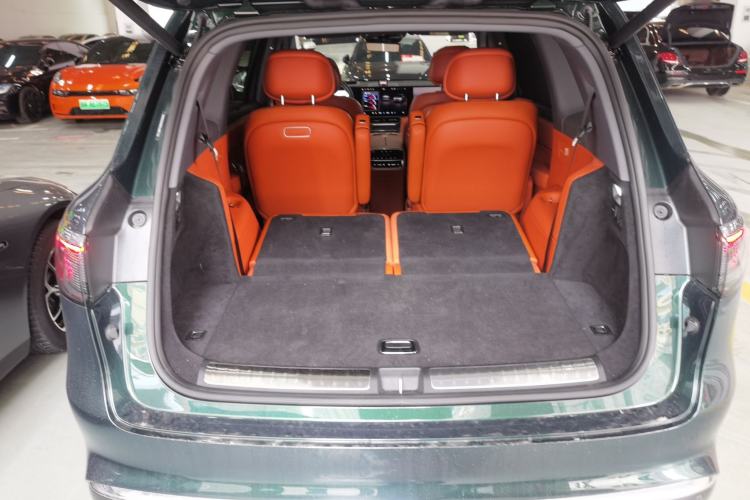 Used Hima AITO M8 2025 Extended-Range Ultra Version 53.4 kWh 6-Seater Edition
