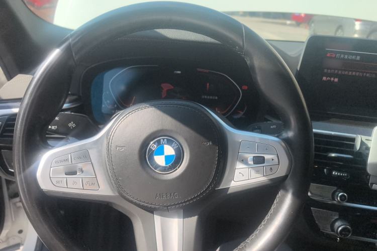 Used BMW 5 Series 2022 Second Facelift 525Li M Sport Package
