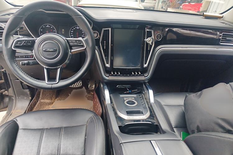 Used Zotye T700 2017 1.8T Dual-Clutch Luxury Model
