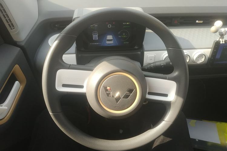 Used Wuling Hongguang MINIEV 2022 GAMEBOY 200km Gaming Edition with Lithium Iron Phosphate
