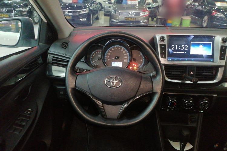 Used Toyota YARiS L 2017 1.5E CVT Dynamic Edition
