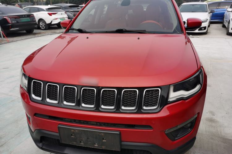 Used  Compass 2017 200T Automatic Family Edition
