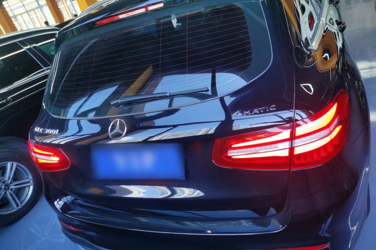 Used Mercedes-Benz GLC 2019 GLC 300 L 4MATIC Dynamic Model
