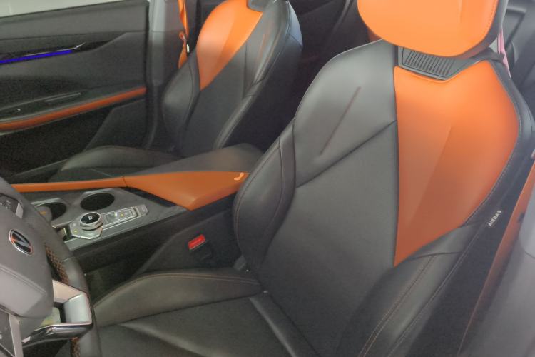 Used Changan UNI-V 2022 1.5T Smart Navigation Version
