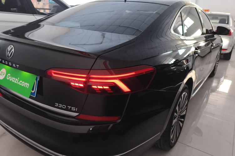 Used Volkswagen Passat 2020 Revised Version 330TSI Luxury Edition China VI Standard
