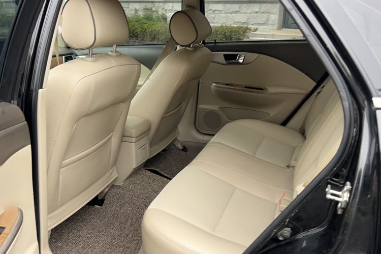 Used Buick Excelle 2015 1.5L Automatic Classic Model
