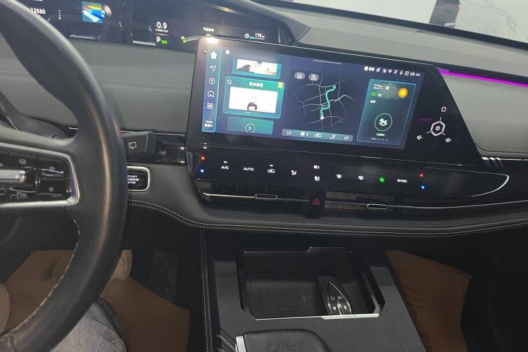 Used Changan UNI-K 2023 2.0T Two-Wheel Drive Enjoyment Version
