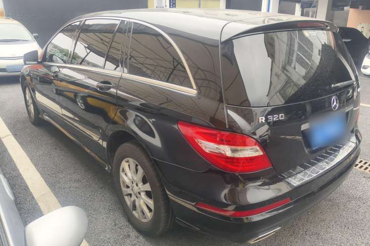 Used Mercedes-Benz R-Class 2017 R 320 4MATIC Business Edition Prestige Model