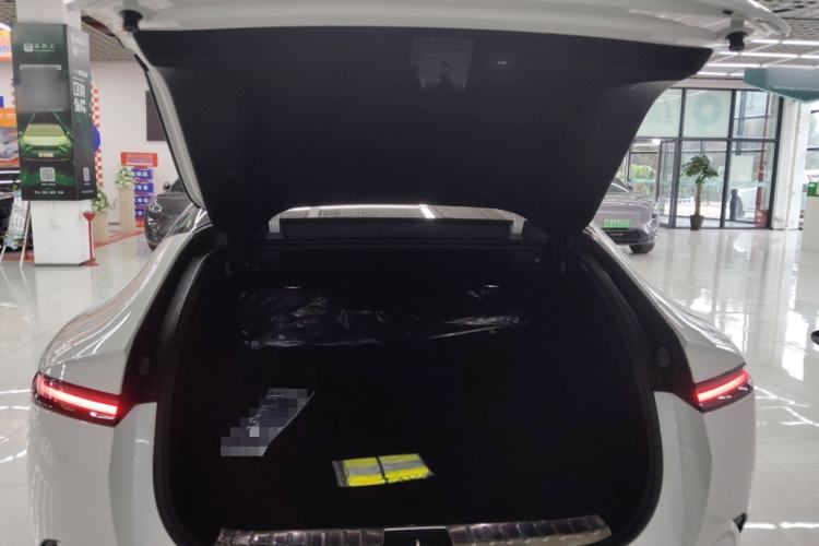 Used  12 2024 650 Three-Laser All-Wheel Drive GT Version
