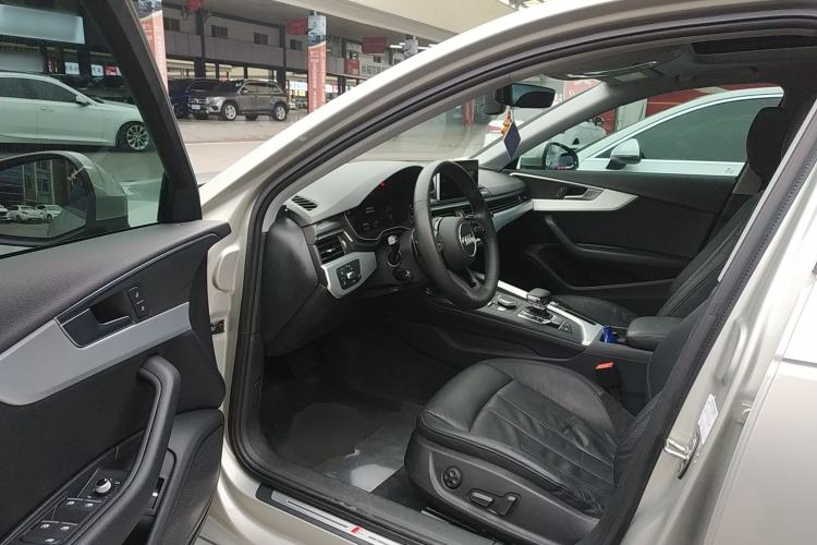 Used Audi A4L 2019 40 TFSI Fashion Version China V