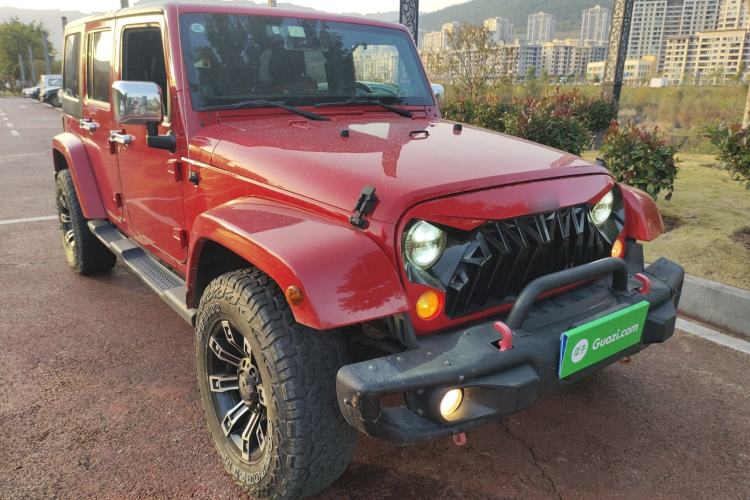 Used  Wrangler 2014 3.0L Sahara Four-Door Edition