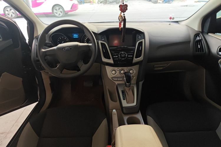 Used Ford Focus 2012 Sedan 1.6L Automatic Comfort Model
