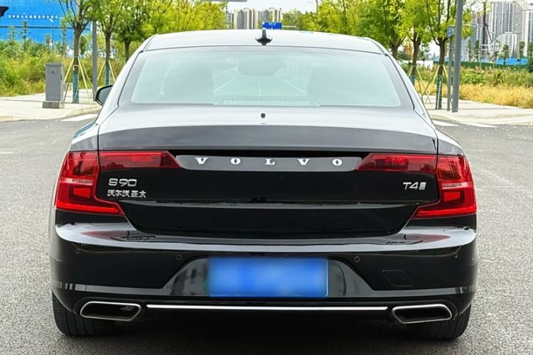 Used Volvo S90 2020 T4 SmartDrive Luxury Edition
