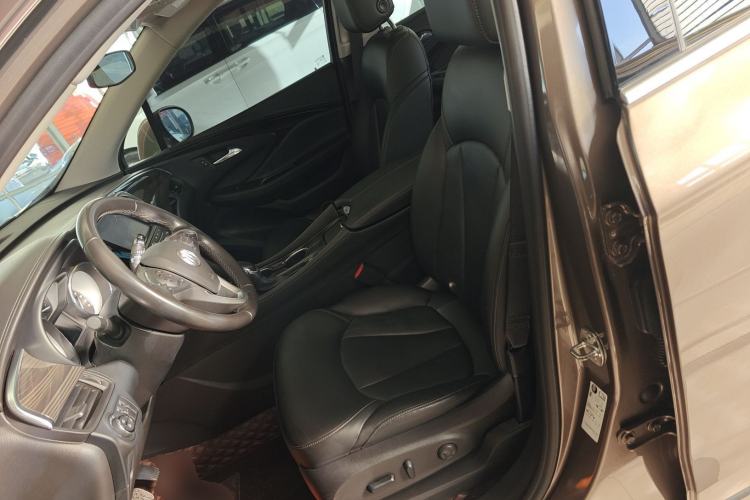 Used Buick Envision 2018 20T Two-Wheel-Drive Elite Model
