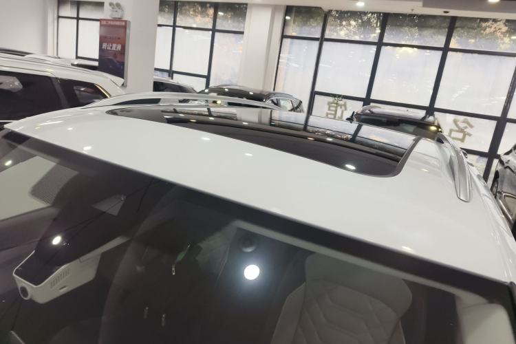 Used Volkswagen Tayron 2024 300TSI Two-Wheel-Drive Luxury Plus Advanced Version
