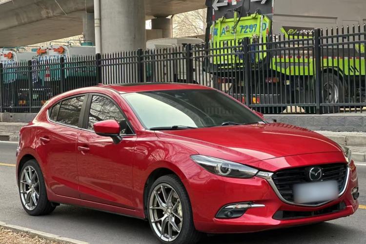 Used Mazda Mazda 3 Axela 2017 Hatchback 2.0L Automatic Sport Model China V Emission Standard