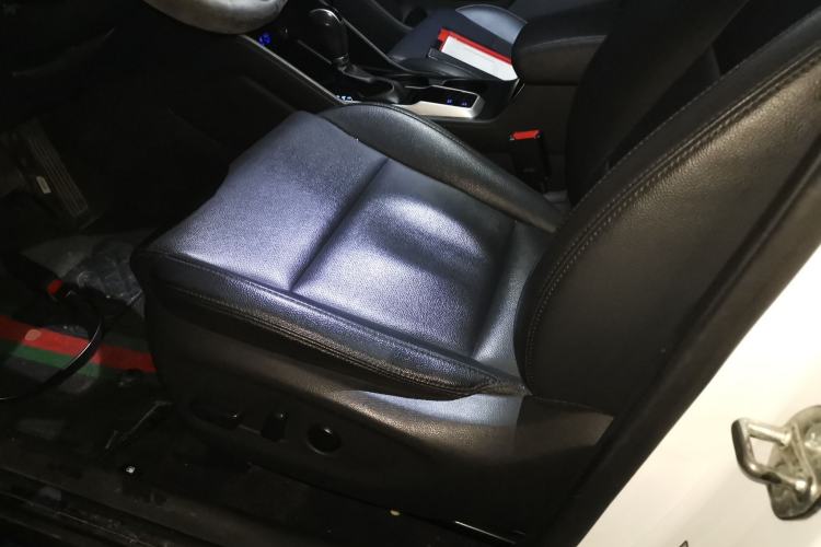 Used Hyundai Tucson 2018 1.6T Dual-Clutch Two-Wheel Drive 15th Anniversary Special Edition
