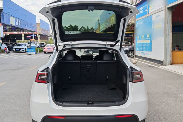 Used Tesla Model Y 2022 Rear-Wheel-Drive Version
