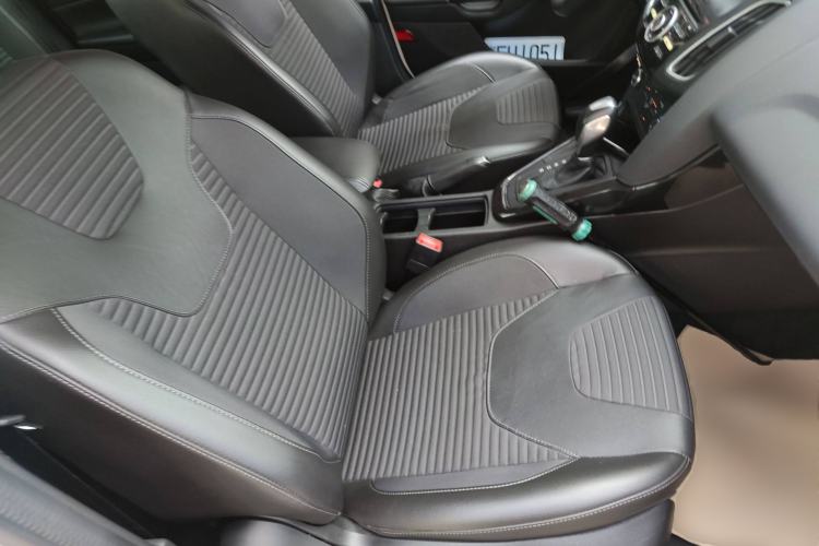 Used Ford Focus 2018 Sedan Classic 1.6L Automatic Trendy SmartDrive Edition
