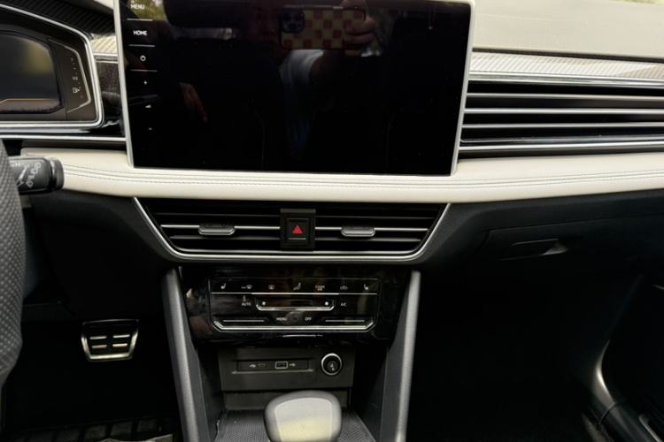 Used Volkswagen Tiguan L 2022 330TSI Automatic Two-Wheel Drive R-Line Enhanced Edition
