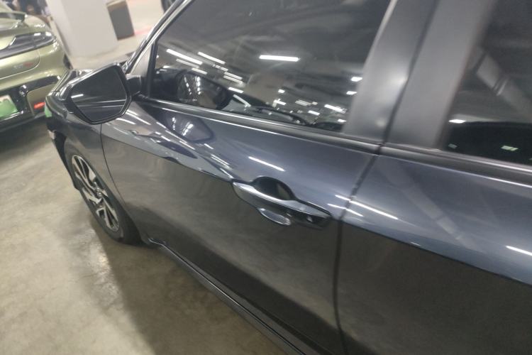 Used Honda Civic 2016 220TURBO CVT Luxury Edition
