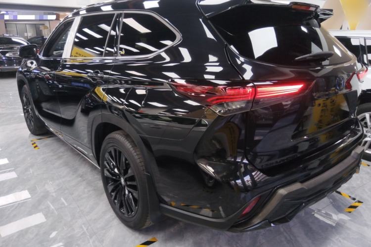 Used Toyota Highlander 2023 2.5L Smart Electric Hybrid Dual-Engine 4x4 Knight Edition 7 Seats
