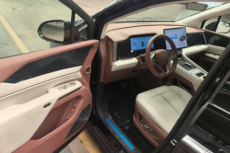 Used BYD Xia 2025 DM-i 1.5T 180km Beyond Edition
