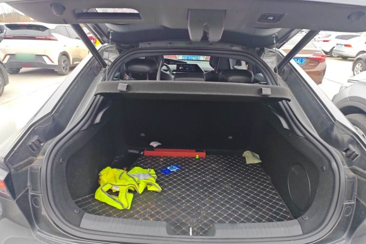 Used Changan UNI-V 2022 1.5T Smart Navigation Version