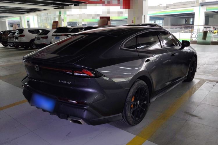 Used Changan UNI-V 2024 1.5T Prestige Edition