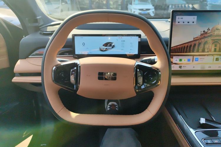 Used  Galaxy 8 2025 130km EM-P Starship Edition