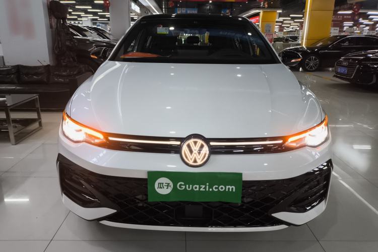 Used Volkswagen Golf 2025 300TSI R-Line