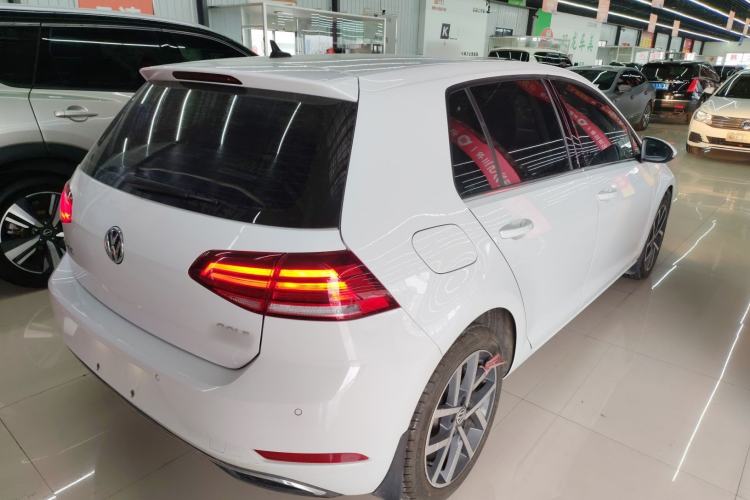 Used Volkswagen Golf 2020 Zhiai Edition 200TSI DSG Comfortable & Ambitious Version
