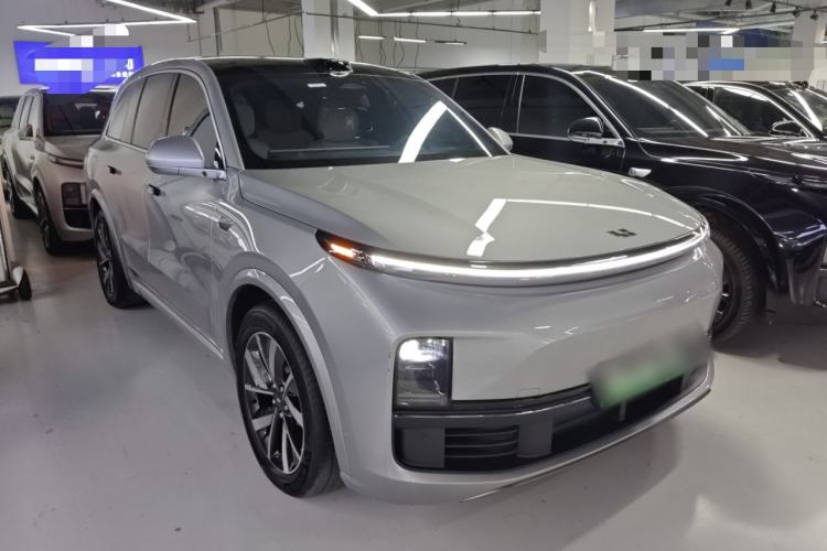 Used Li Auto L8 2023 Max model
