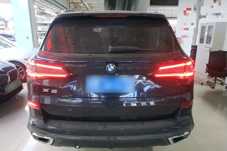 Used BMW X5 2022 Restyled xDrive 30Li Luxury Version M Sport Package
