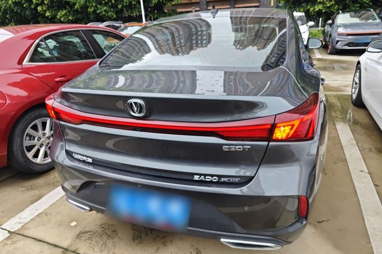 Used Changan Eado 2023 Changan Edition PLUS Blue Whale NE 1.4T GDI DCT Prestige Version
