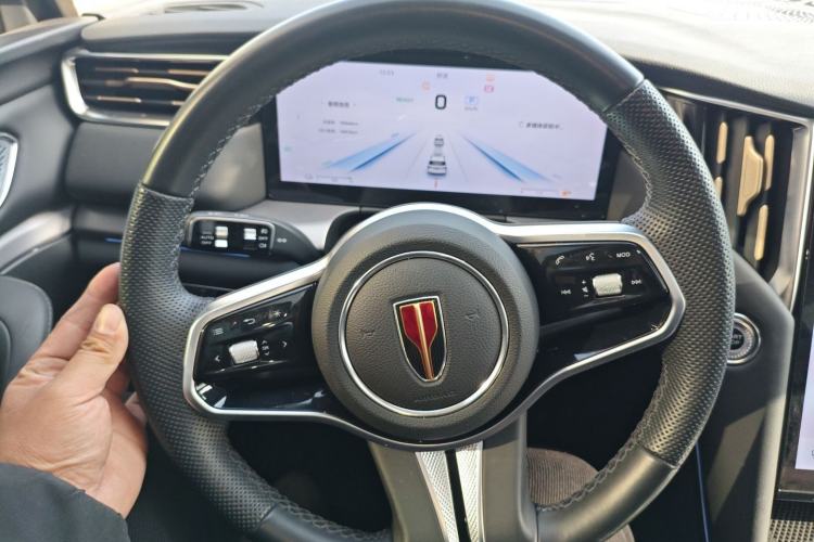 Used Hongqi HS7 PHEV 2024 2.0T PHEV Four-Wheel Drive Flagship Edition 6 Seats
